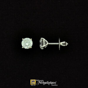 Earstud